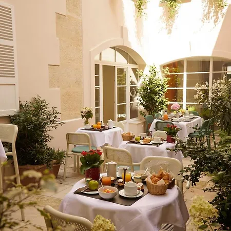 Hotel Le Clos Medicis