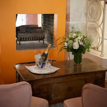 Hotel Le Clos Medicis 3*