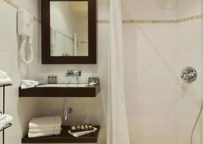 Hotel Le Clos Medicis 3*