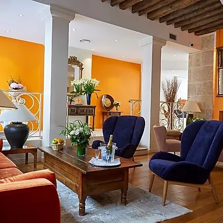 Le Clos Medicis 3*