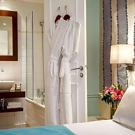 Le Clos Medicis Paris