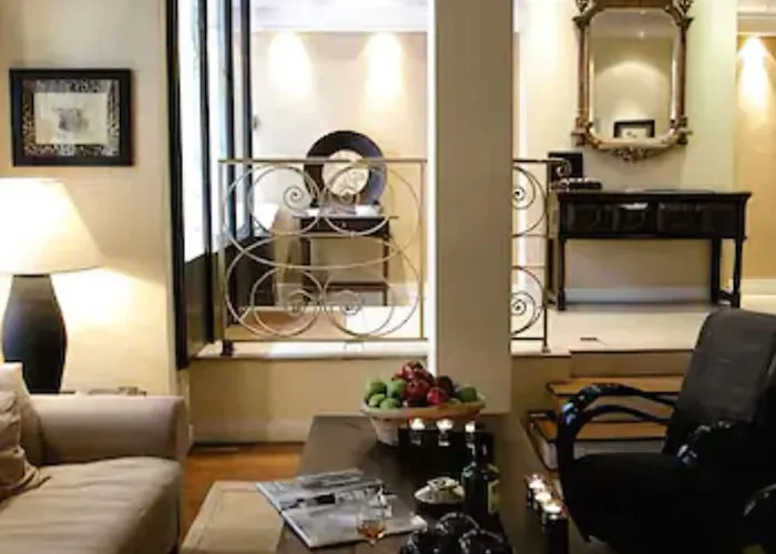 Le Clos Medicis Hotel