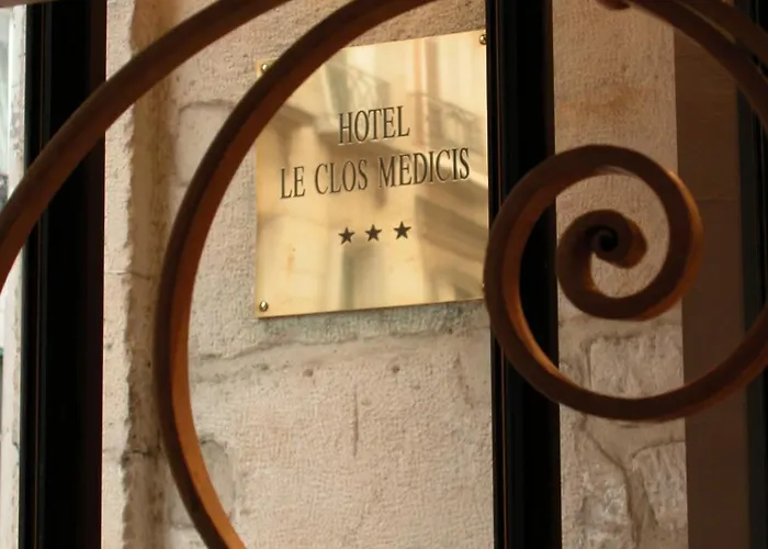 Hotel Le Clos Medicis Paris