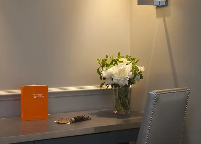 Hotel Le Clos Medicis 3*