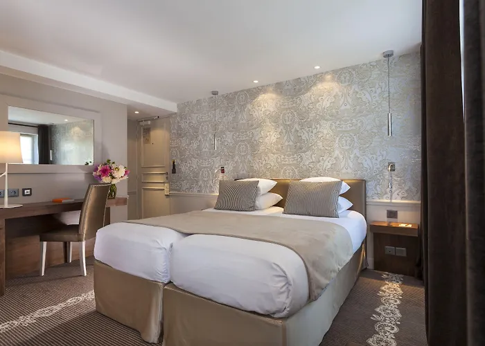 Le Clos Medicis 3*