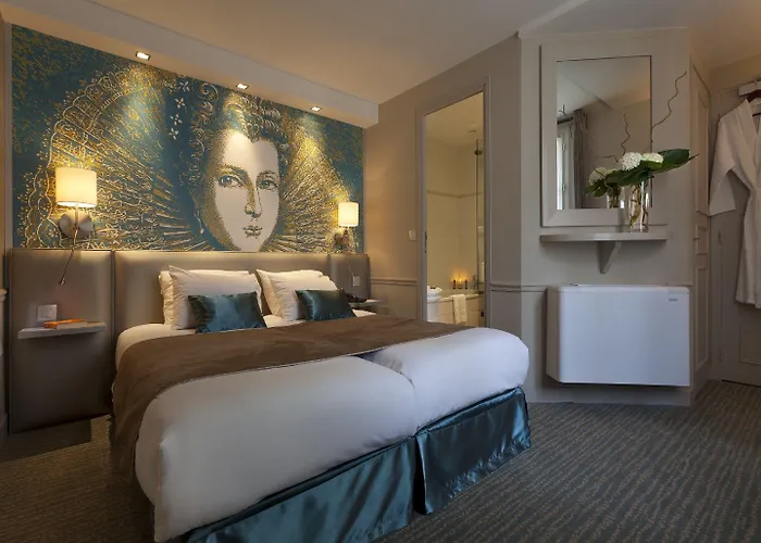 Hotel Le Clos Medicis 3*