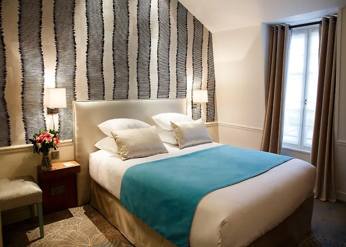 Hotel Le Clos Medicis 3*