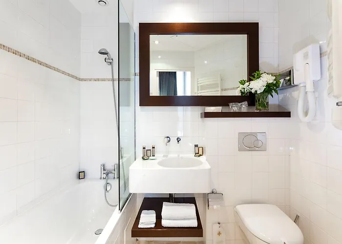 Le Clos Medicis Hotel