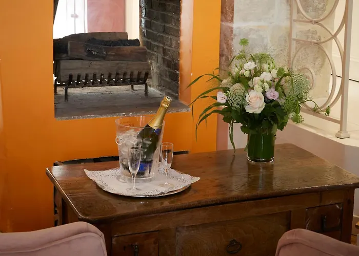 Hotel Le Clos Medicis 3*