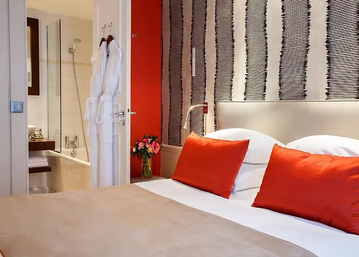 Hotel Le Clos Medicis Parigi