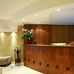 Le Clos Medicis Paříž