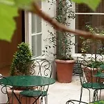 Hotel Le Clos Medicis