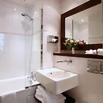 Le Clos Medicis 3* Paříž